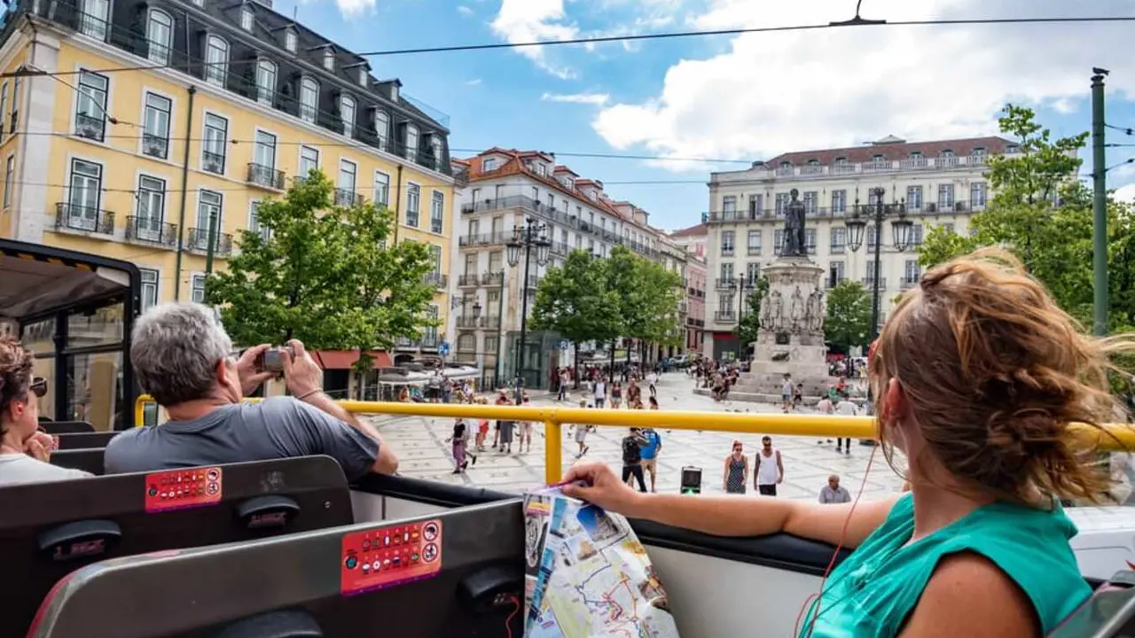 City Sightseeing Lisbon Hop-on Hop-off Bus Tour - Photo 4