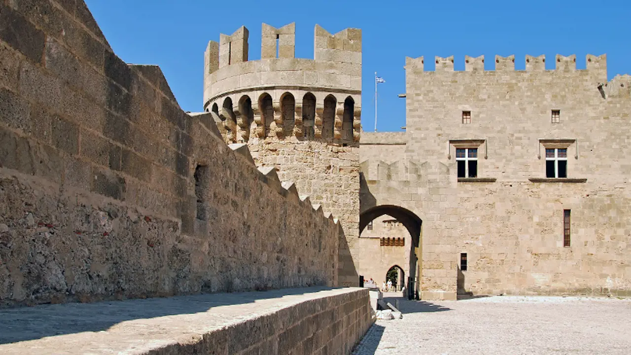 Palace of the Grand Master of the Knights of Rhodes - Photo 2