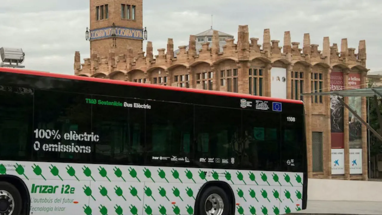 Hola Barcelona Public Transport Card - Photo 9