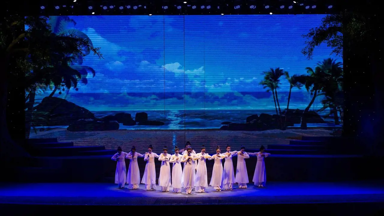 Charming Danang Show Ticket - Photo 3