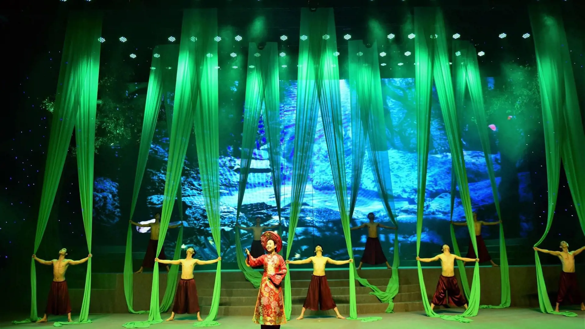 Charming Danang Show Ticket - Photo 19