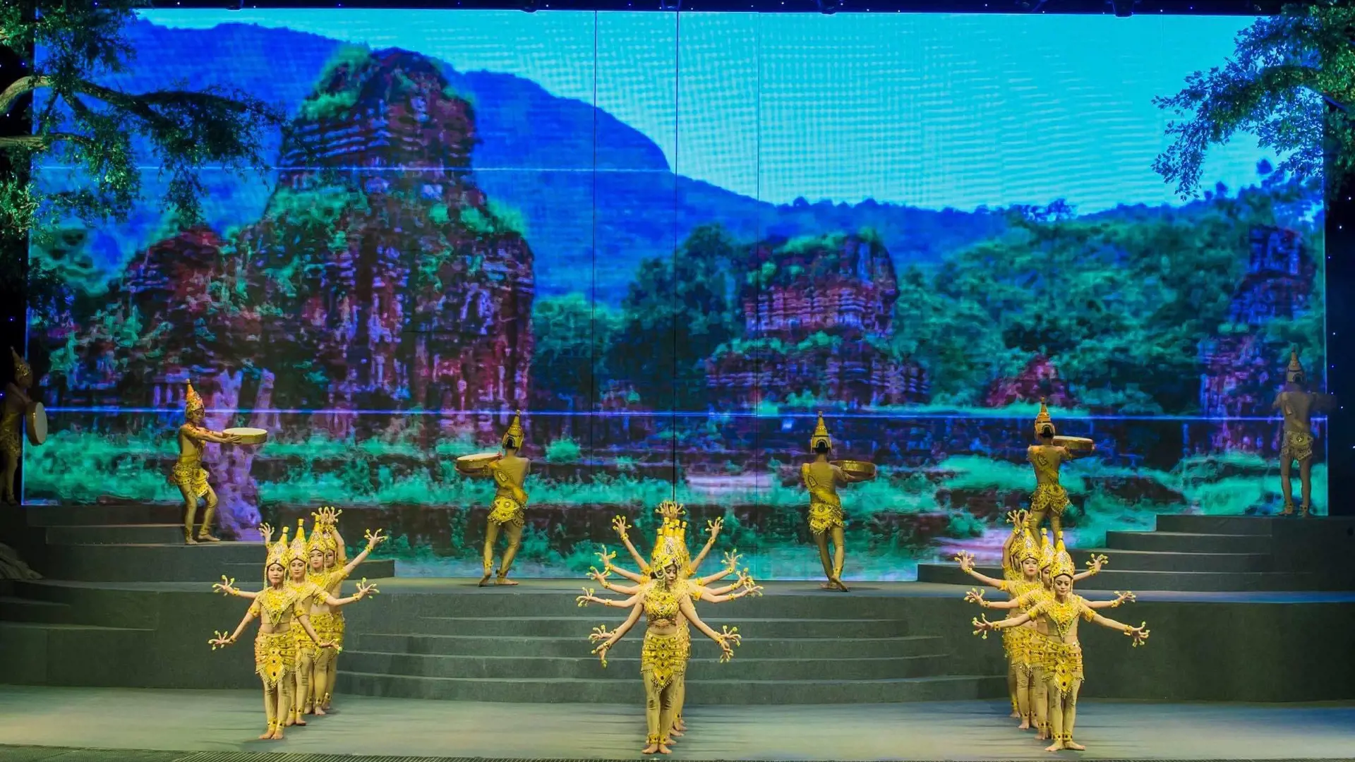 Charming Danang Show Ticket - Photo 21