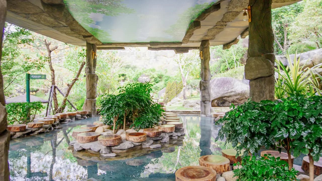 Nui Than Tai Hot Springs Park - Photo 6