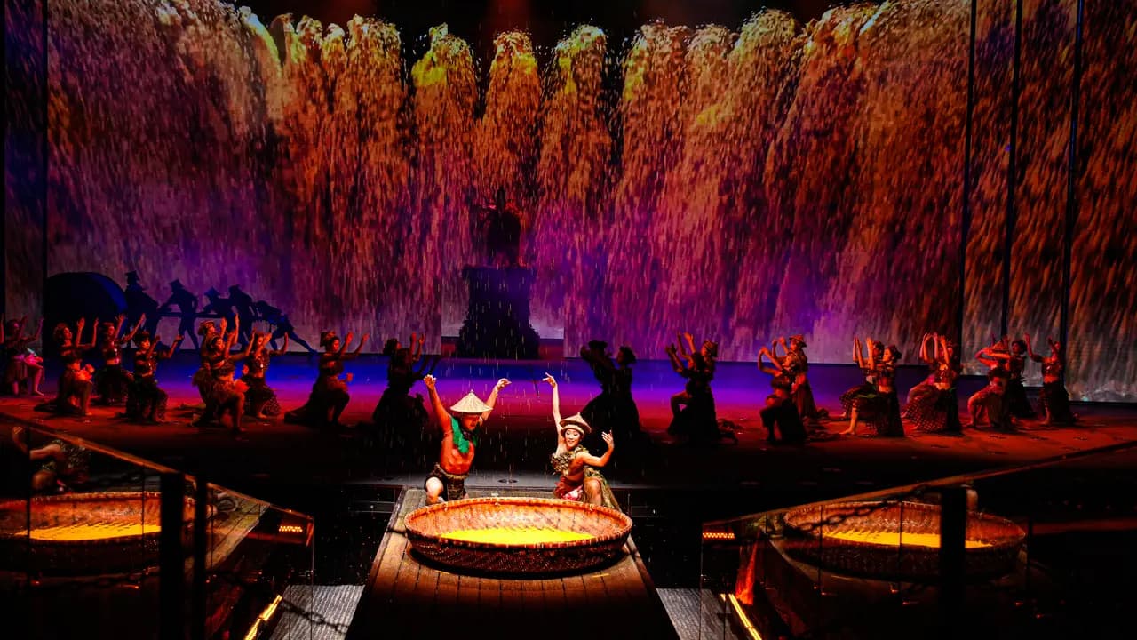The Grand Epic of Vietnam (Đất Nước Thiên Hùng Ca) Show Ticket - Photo 2