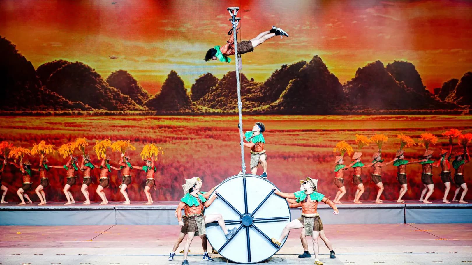 The Grand Epic of Vietnam (Đất Nước Thiên Hùng Ca) Show Ticket - Photo 16
