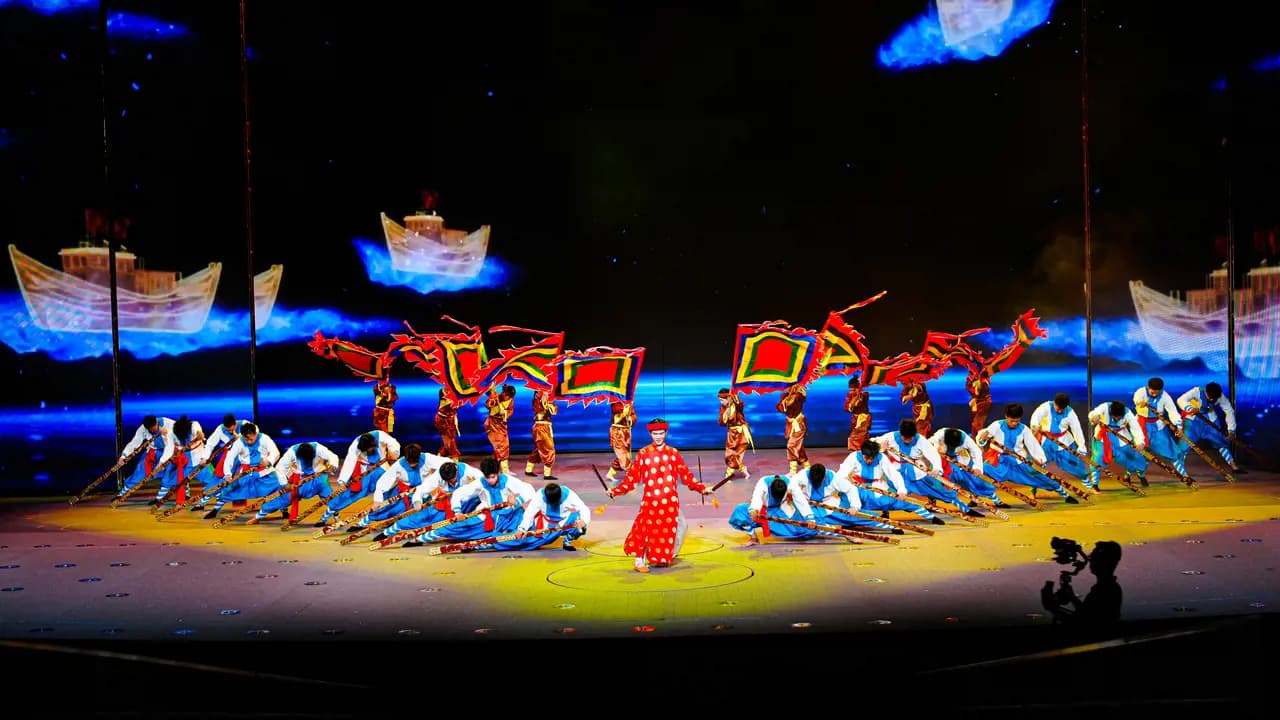The Grand Epic of Vietnam (Đất Nước Thiên Hùng Ca) Show Ticket - Photo 8