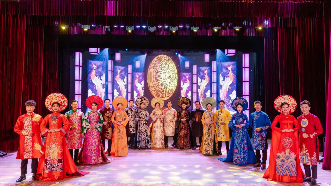 Ao Dai Show in Da Nang - Photo 7