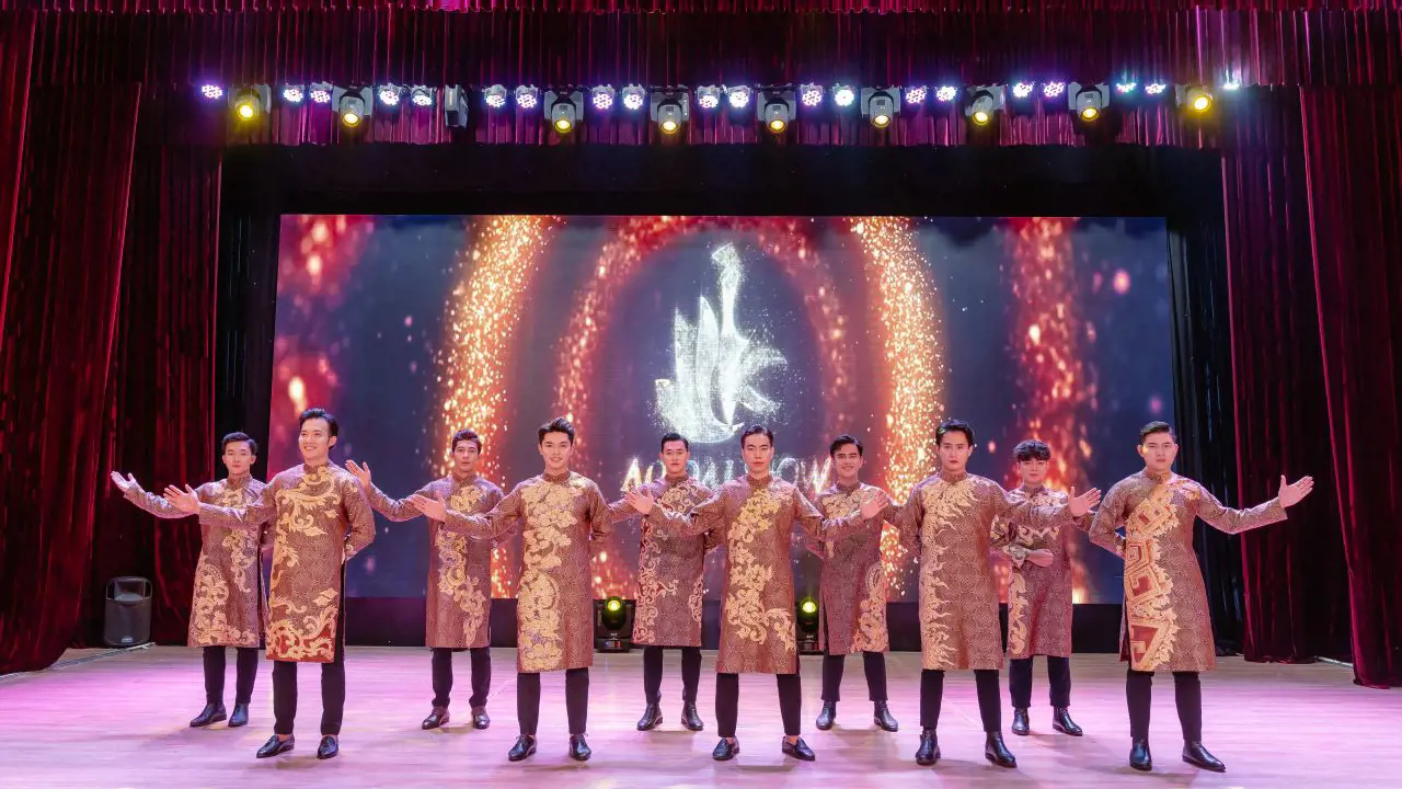 Ao Dai Show in Da Nang - Photo 10