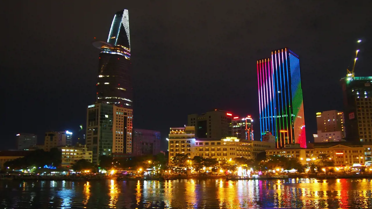 Saigon Evening Tour with Water Puppetry Show and Dinner Cruise - Photo 6