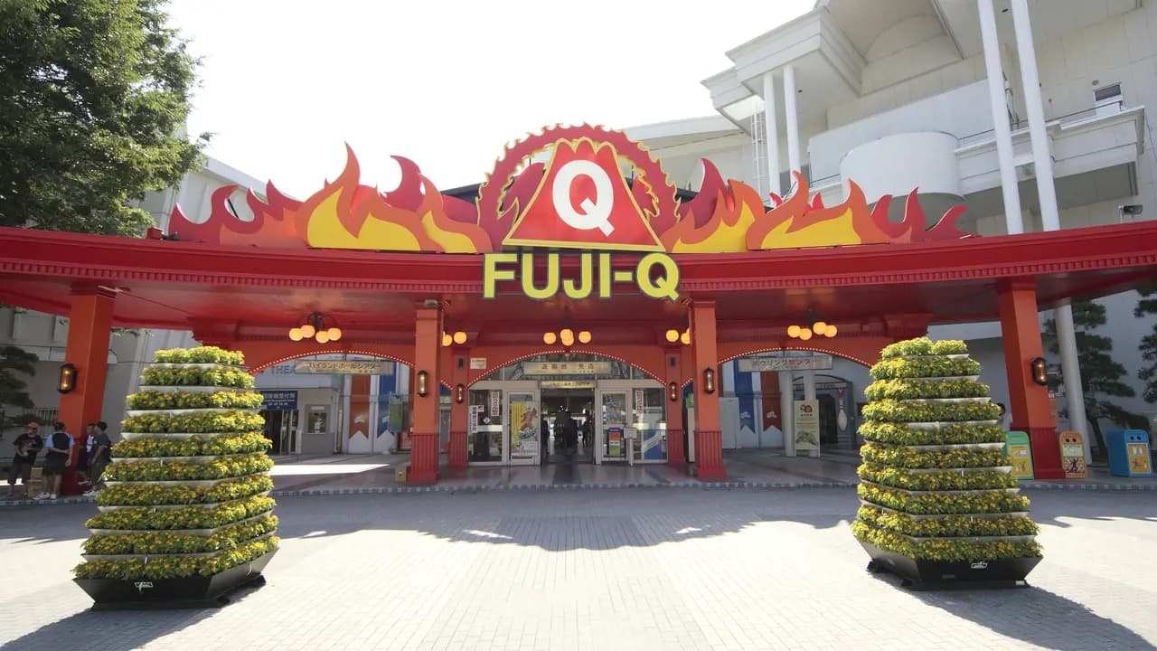 Fuji-Q Highland Pass - Photo 14